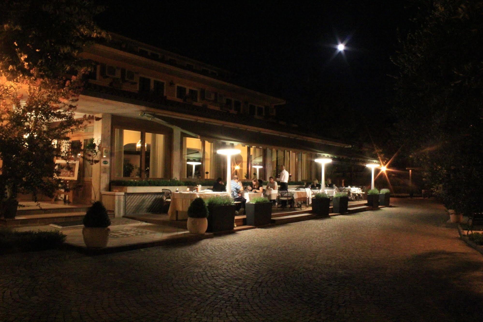 Hotel Ristorante La Rosina Маростика Екстериор снимка